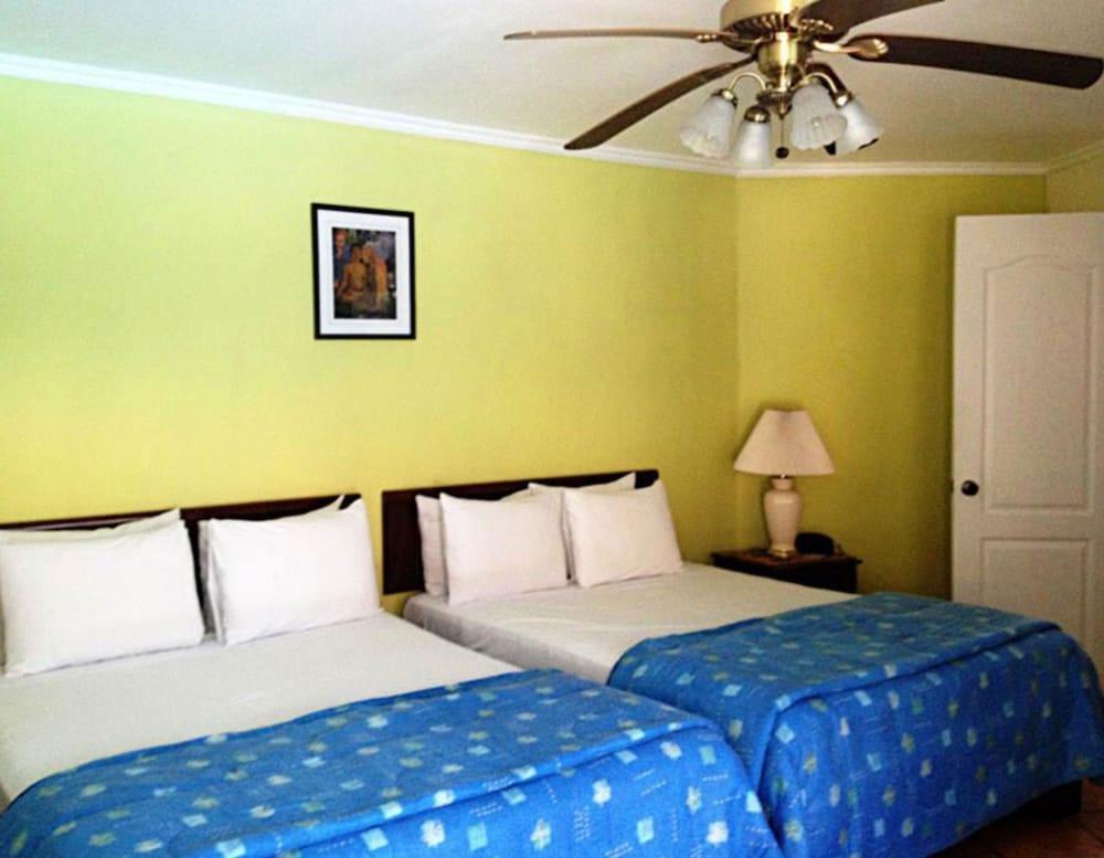 Hotel Puerta Del Sol - San Jose Airport 외부 사진