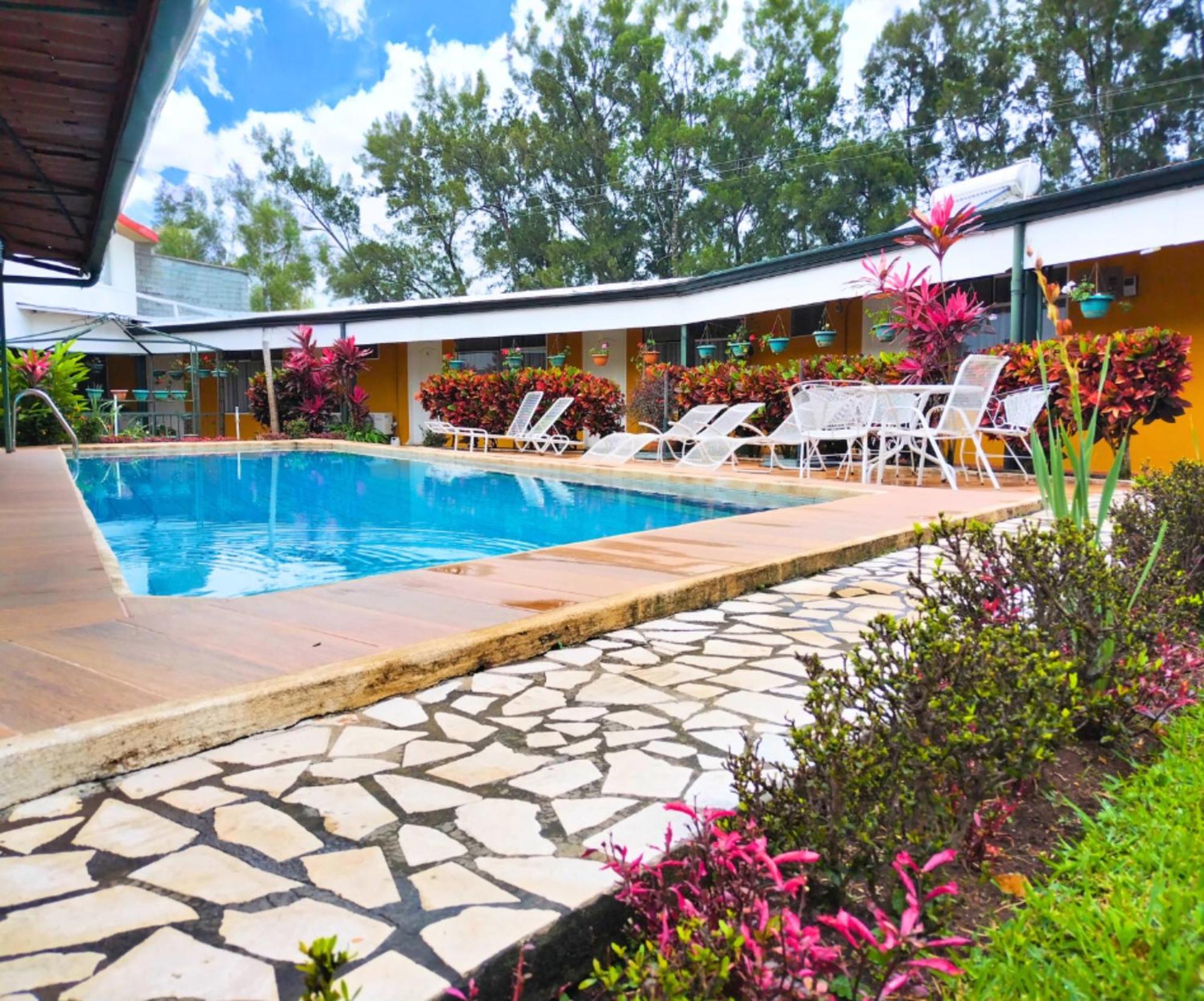 Hotel Puerta Del Sol - San Jose Airport 외부 사진