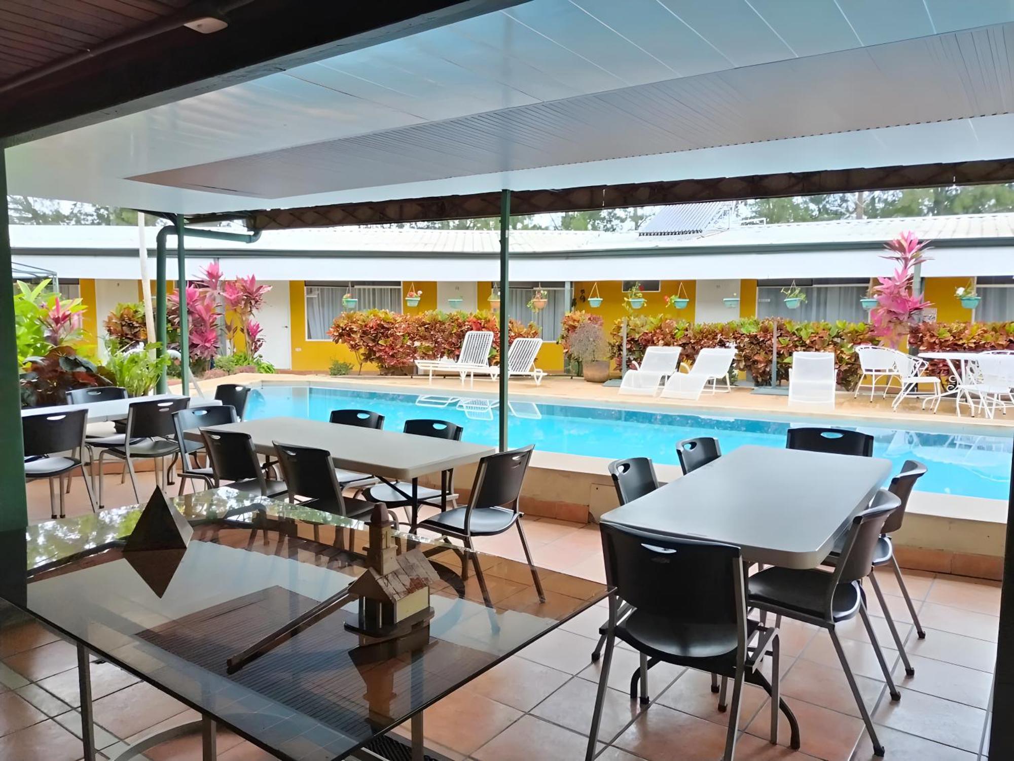 Hotel Puerta Del Sol - San Jose Airport 외부 사진