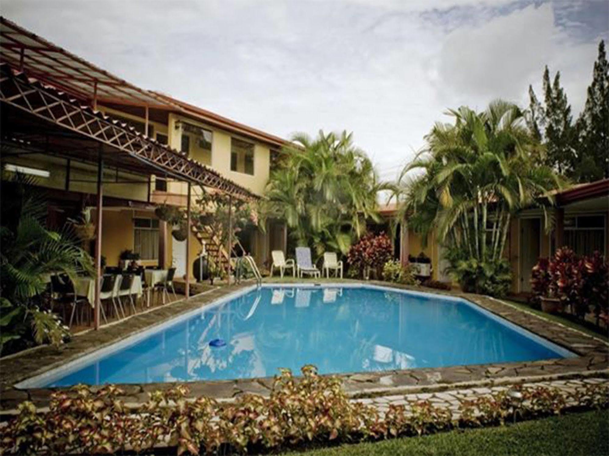 Hotel Puerta Del Sol - San Jose Airport 외부 사진