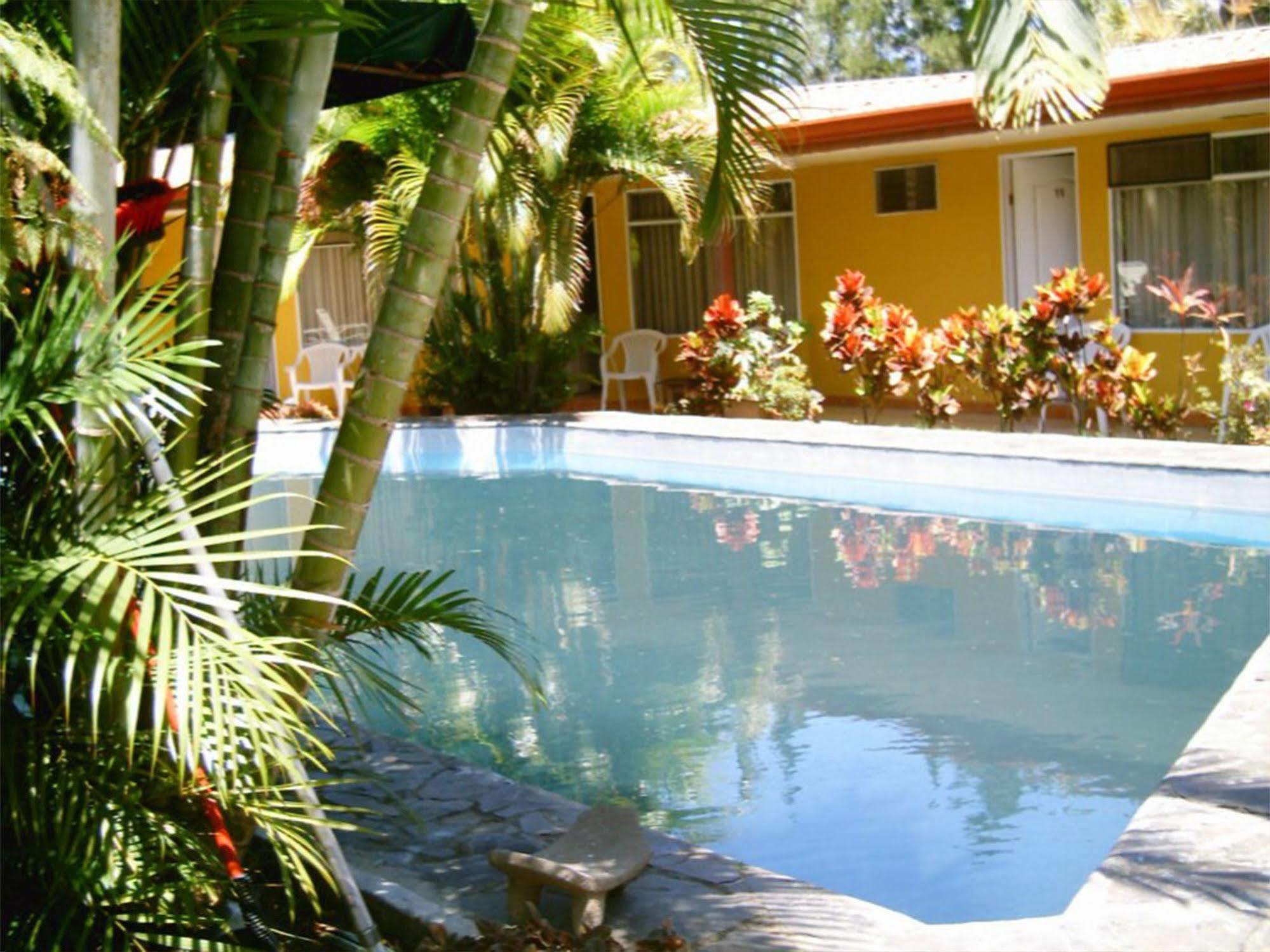 Hotel Puerta Del Sol - San Jose Airport 외부 사진