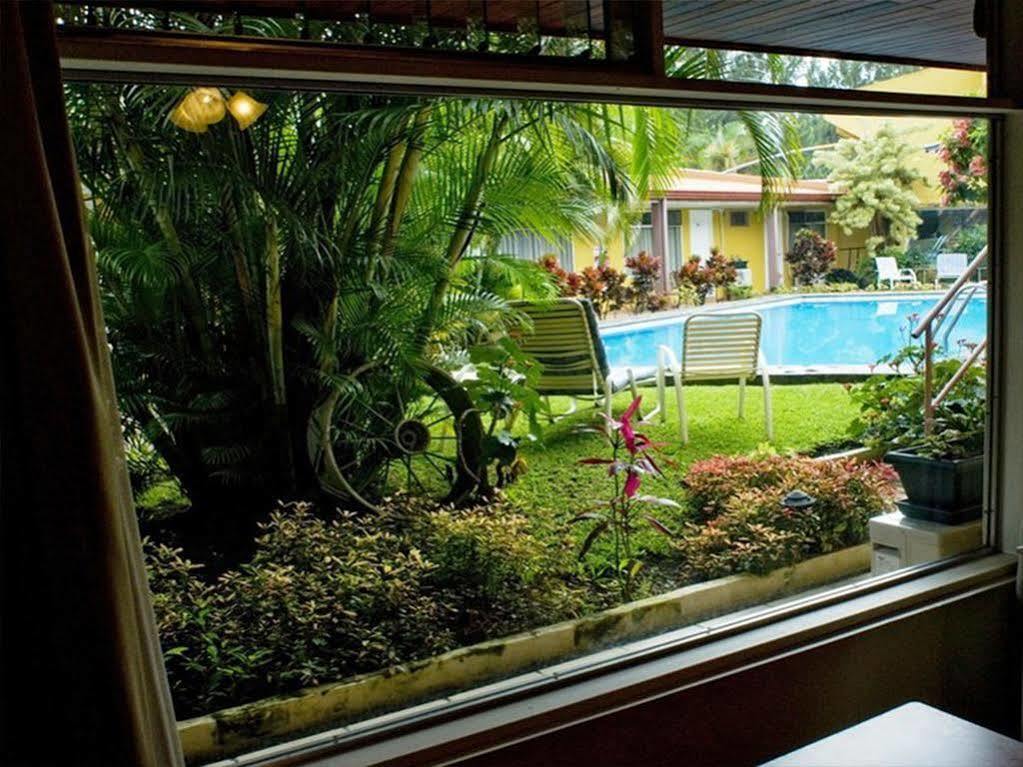 Hotel Puerta Del Sol - San Jose Airport 외부 사진